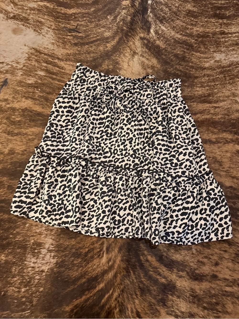 Black and White Leopard Print Ruffle Mini Skirt - Picture 2 of 4